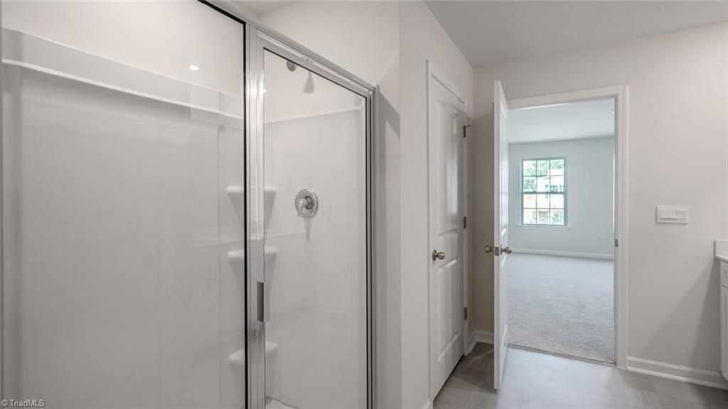 property viewer photo 23