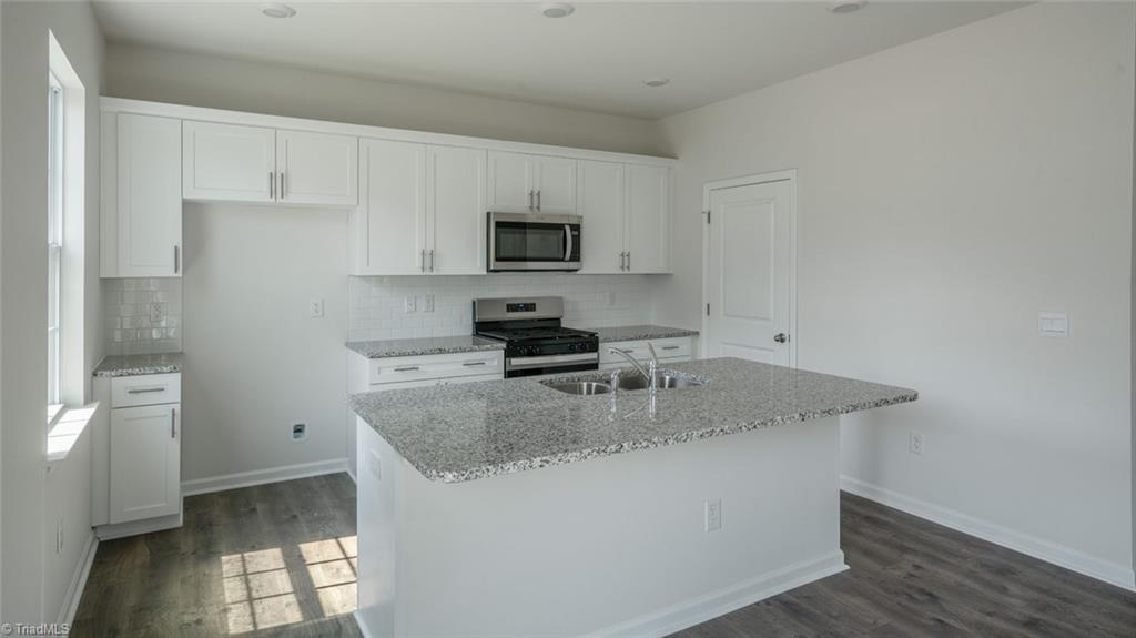 property viewer photo 7