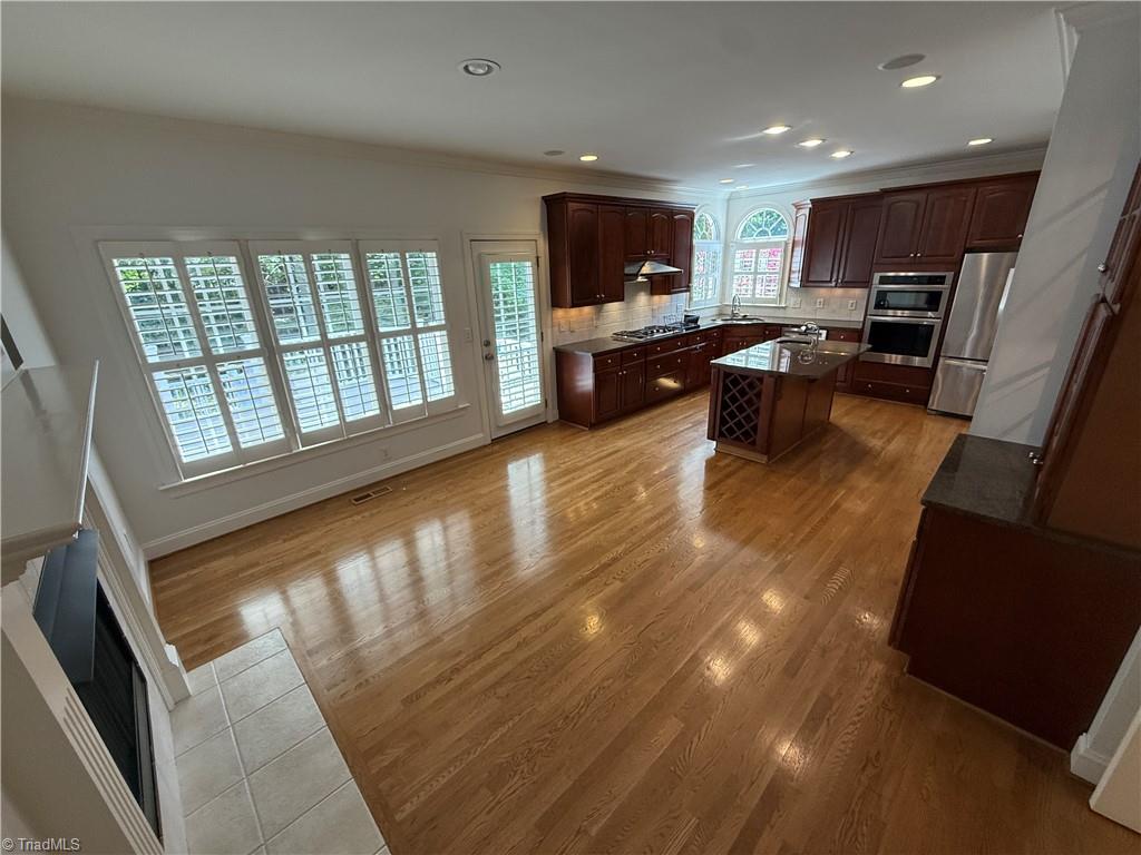 property viewer photo 12