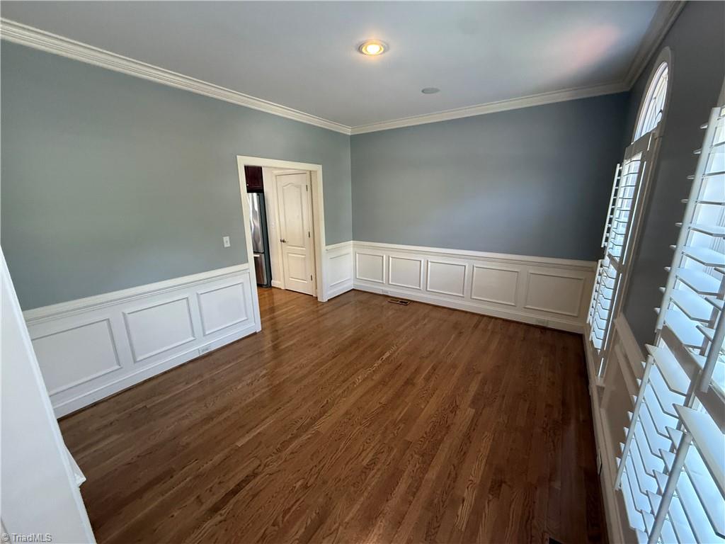 property viewer photo 18