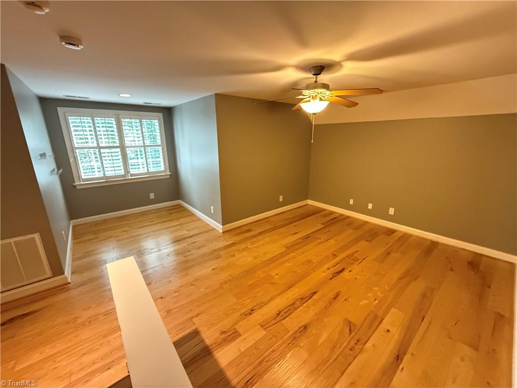 property viewer photo 32