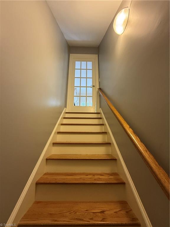 property viewer photo 7