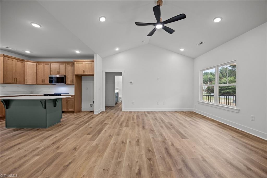 property viewer photo 13