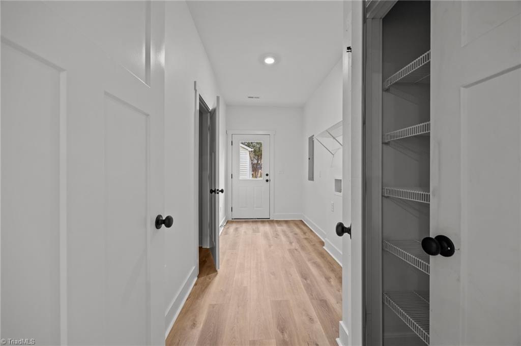 property viewer photo 20