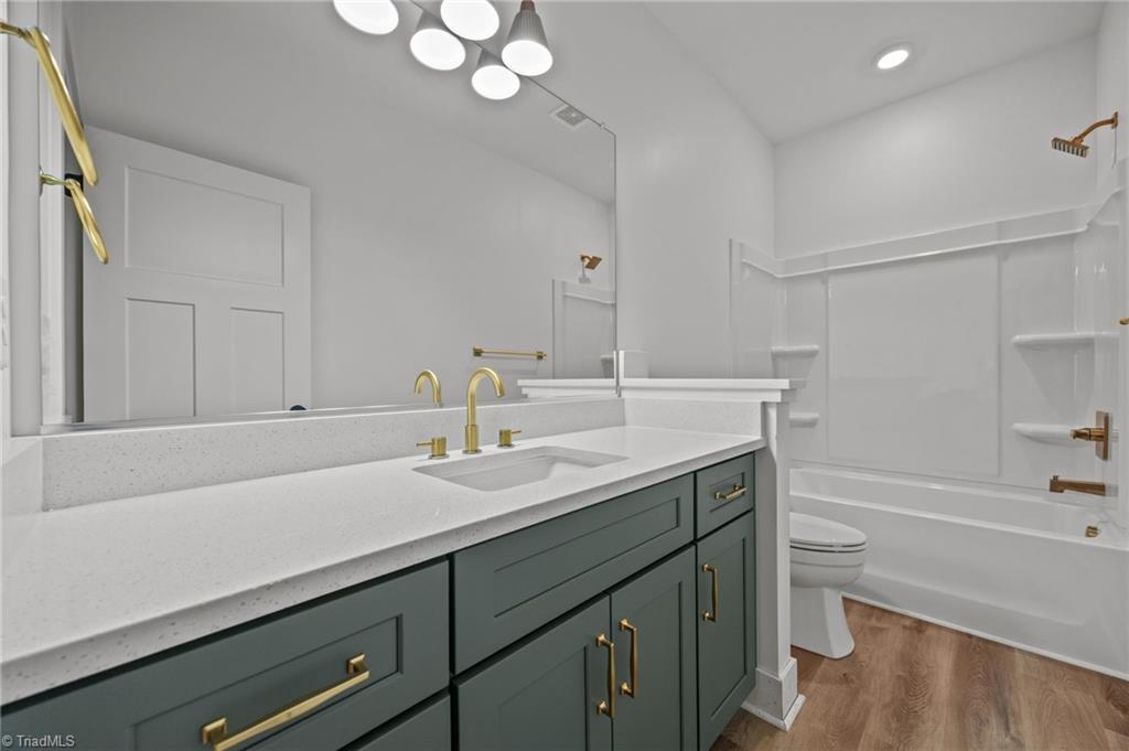 property viewer photo 24