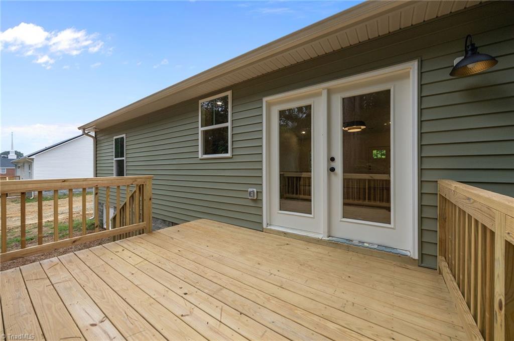 property viewer photo 30