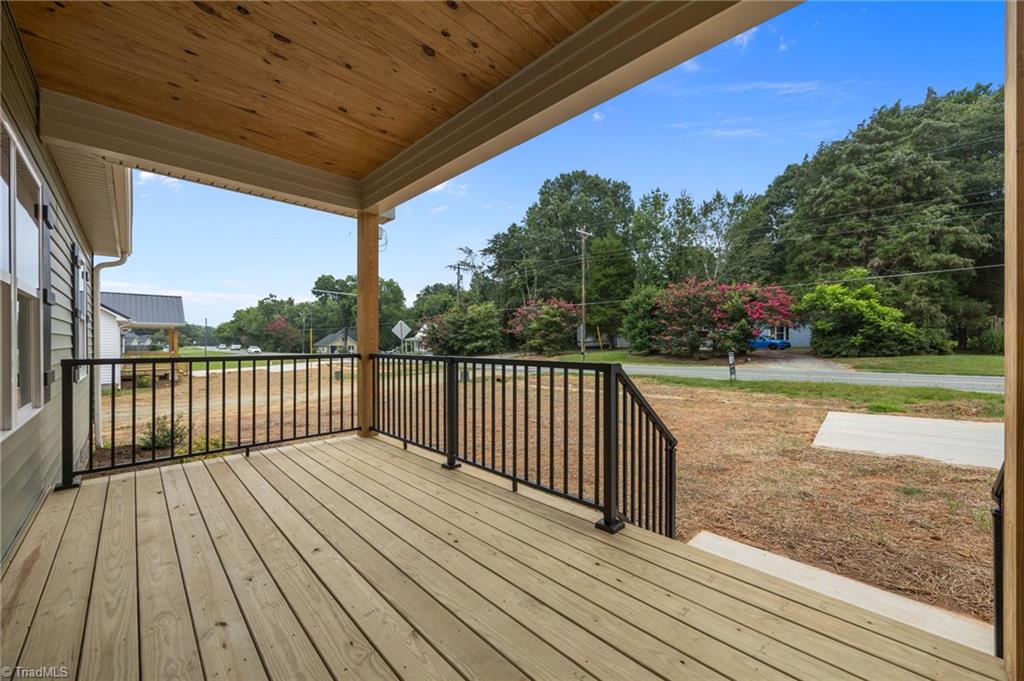 property viewer photo 4