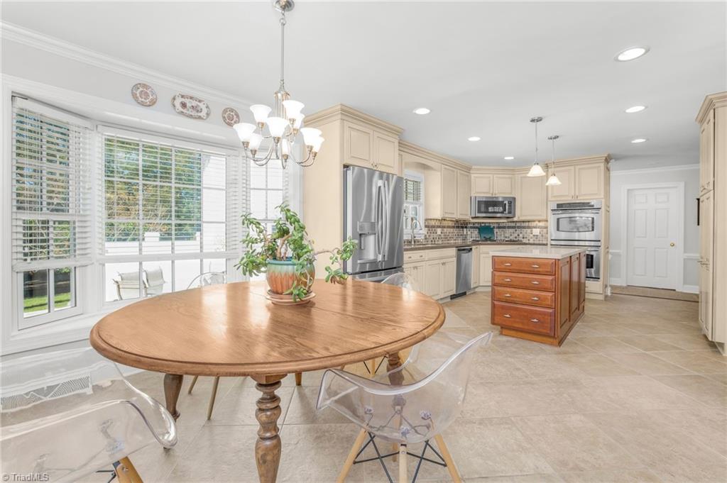 property viewer photo 10