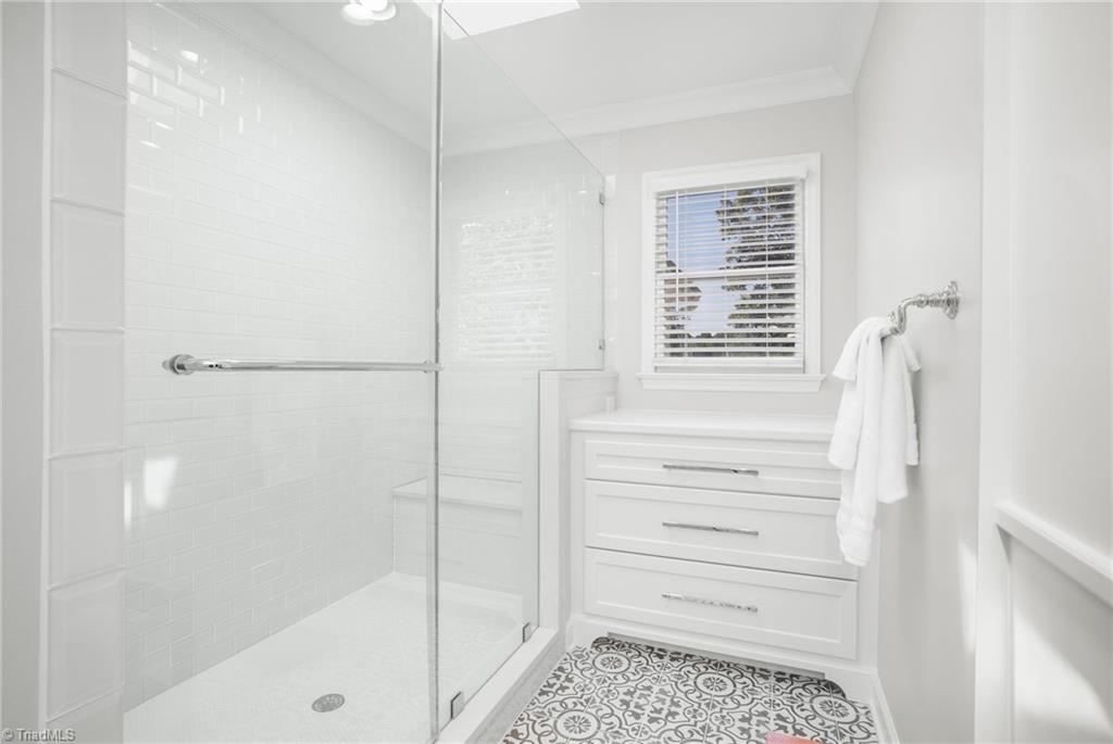 property viewer photo 23