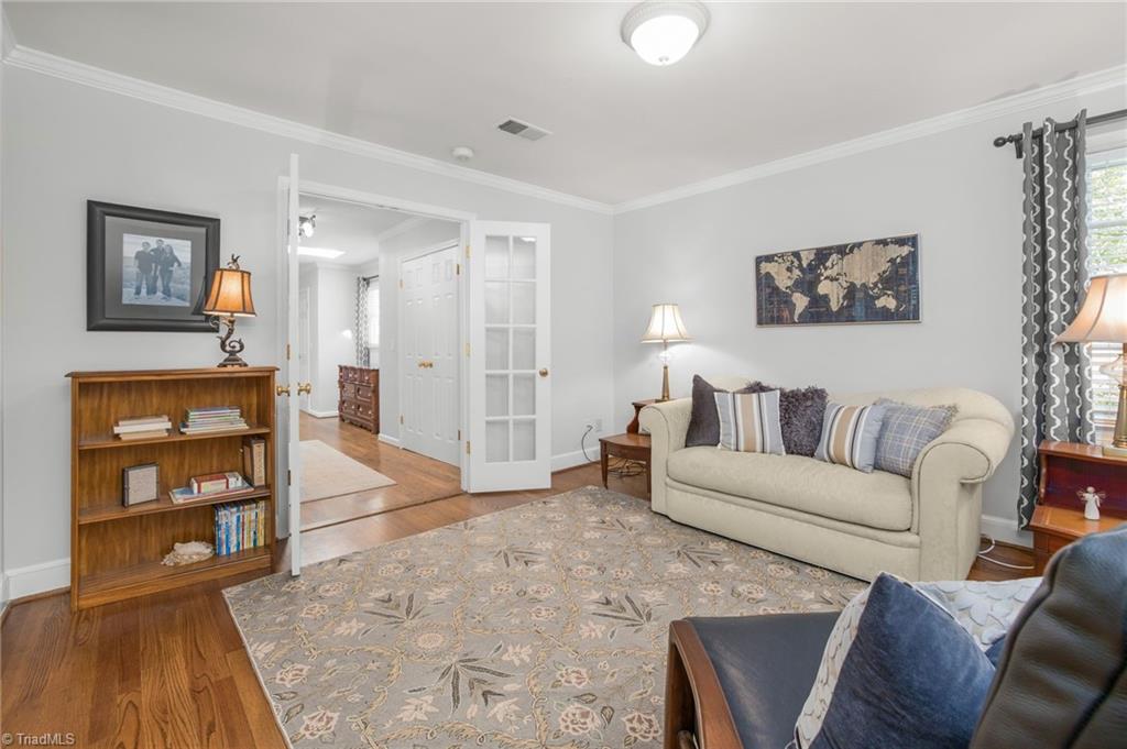 property viewer photo 25