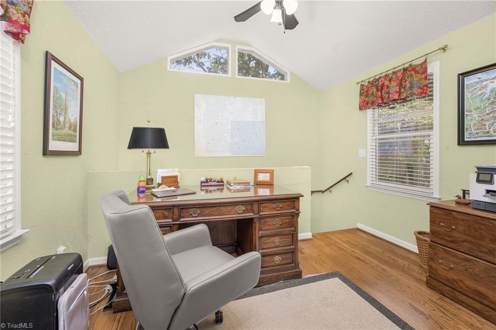 property viewer photo 27