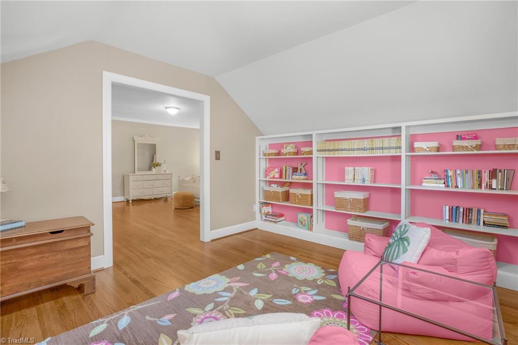 property viewer photo 31