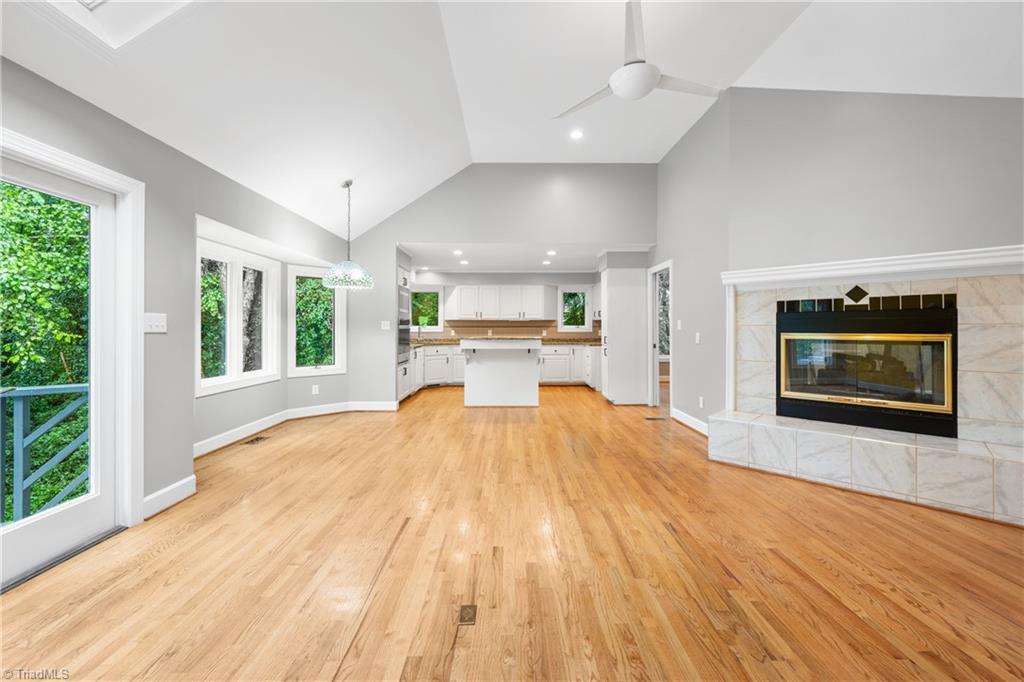 property viewer photo 15
