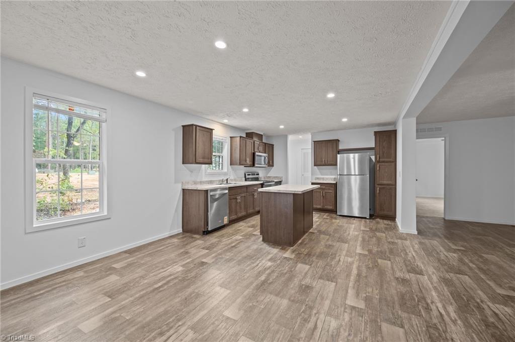property viewer photo 11