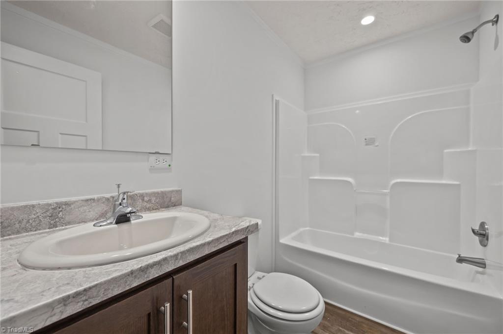 property viewer photo 20