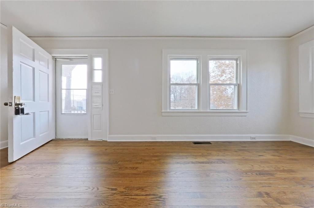 property viewer photo 21