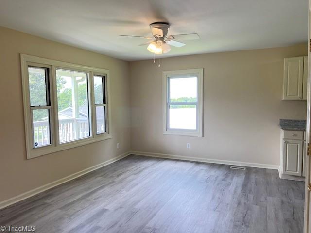 property viewer photo 2