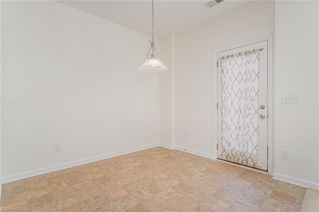 property viewer photo 11