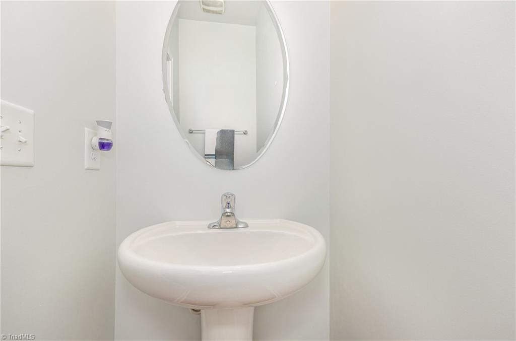 property viewer photo 15