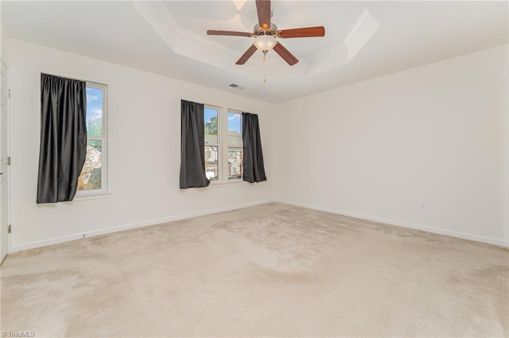 property viewer photo 16