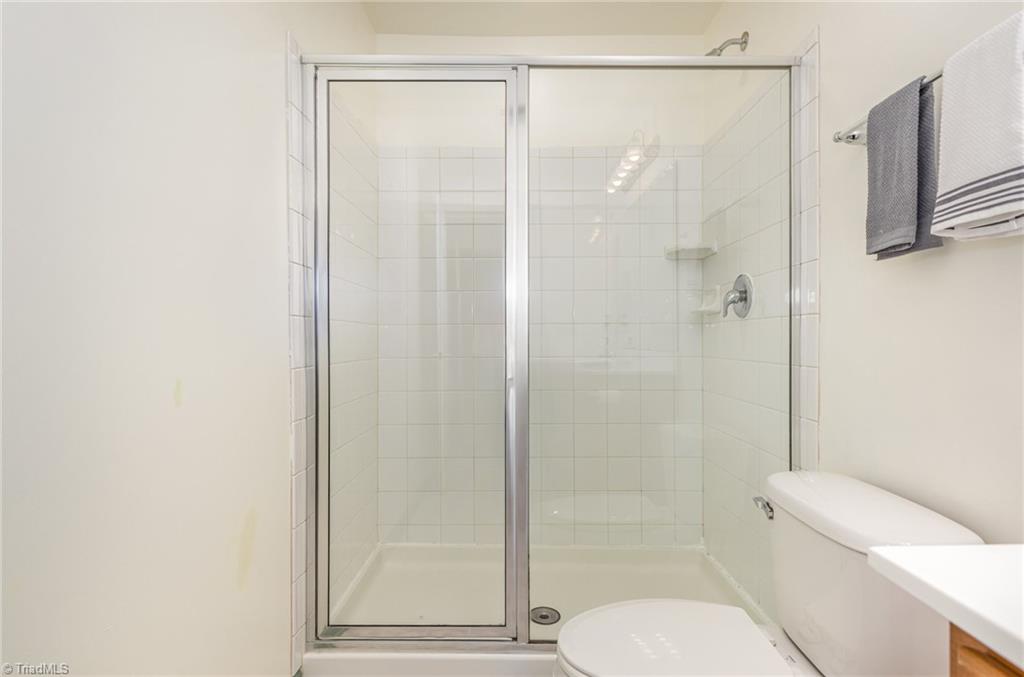 property viewer photo 20