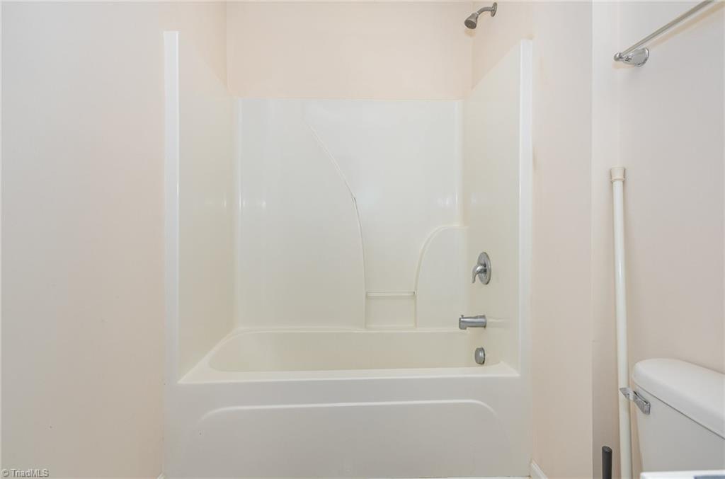 property viewer photo 25
