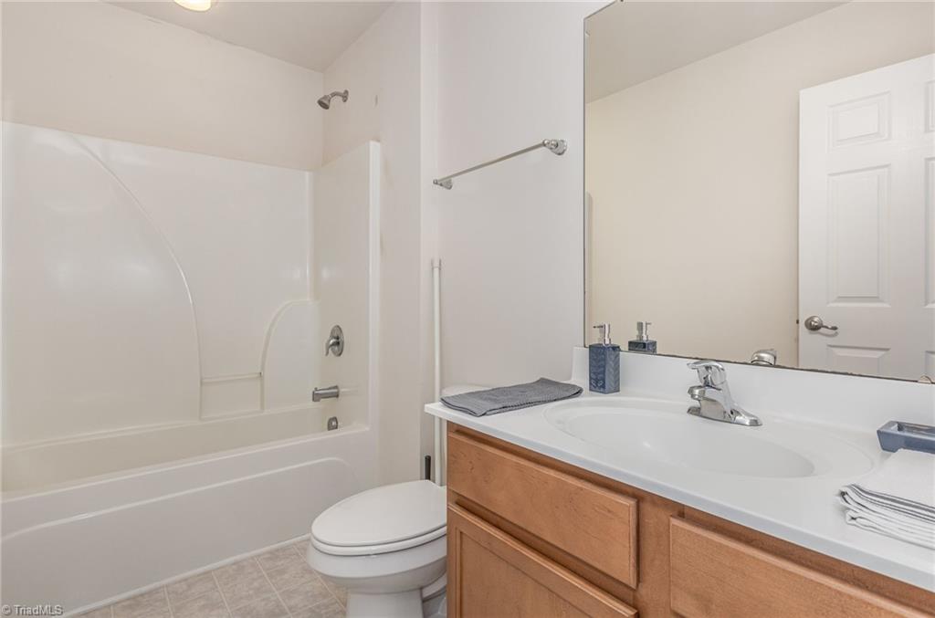 property viewer photo 26