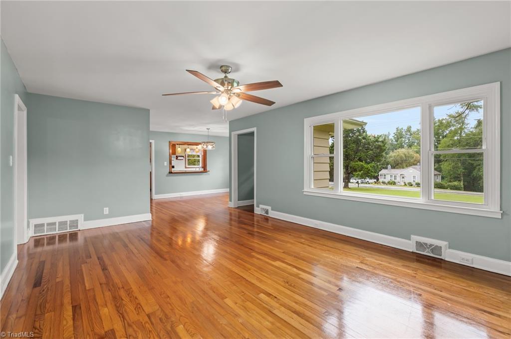 property viewer photo 10