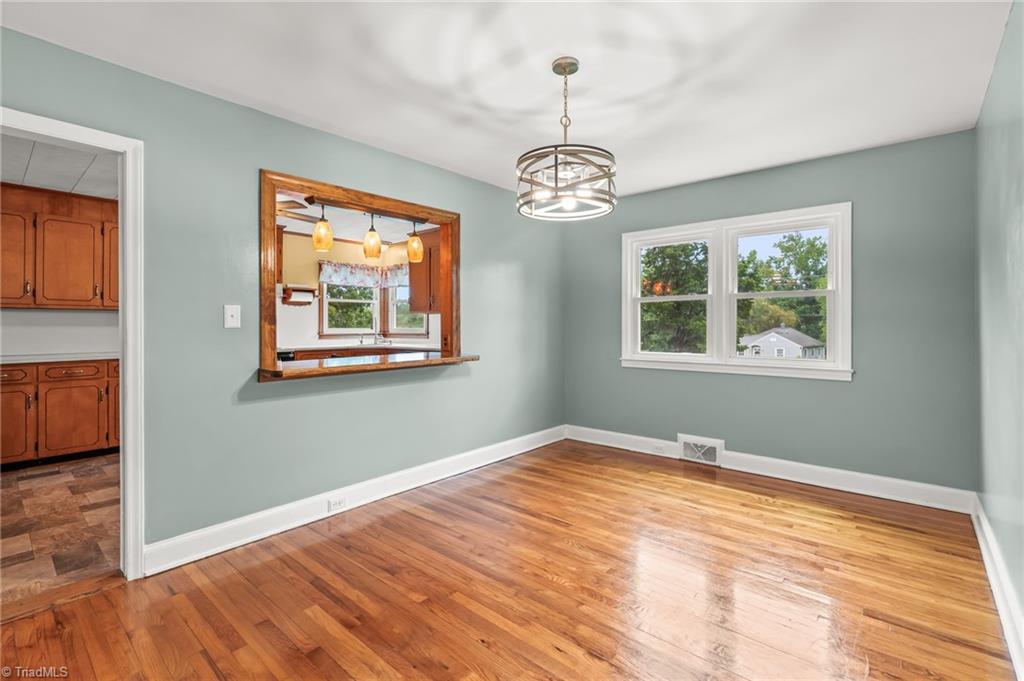 property viewer photo 16