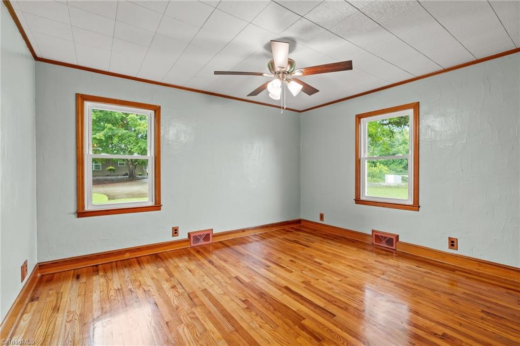 property viewer photo 19