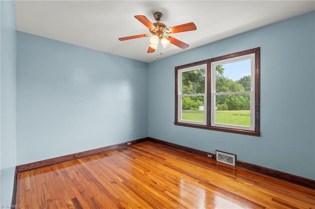 property viewer photo 21