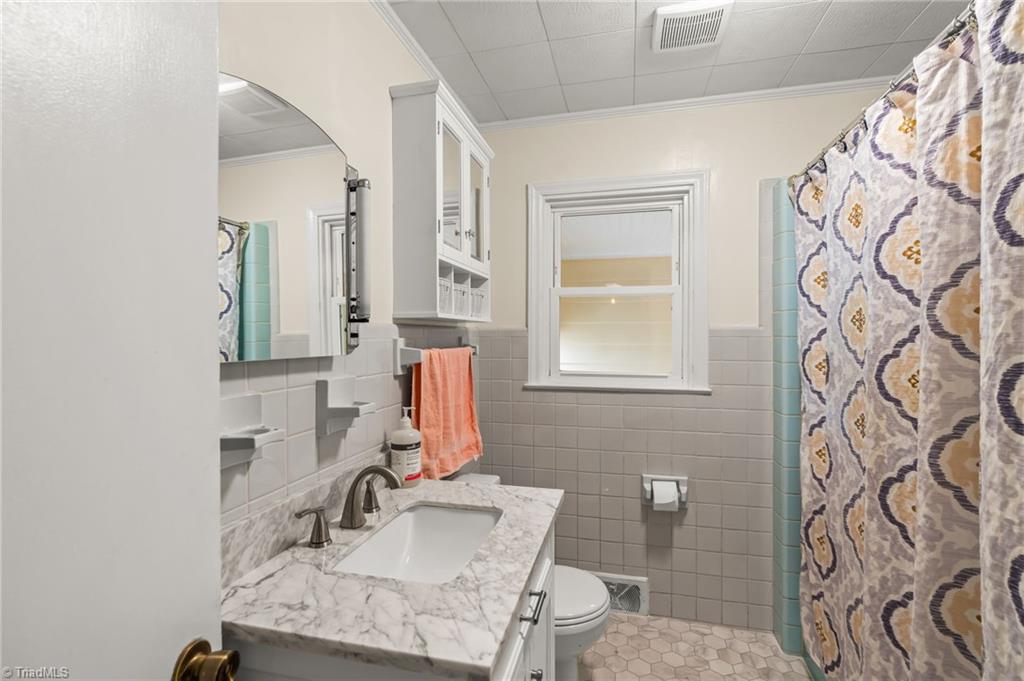 property viewer photo 23