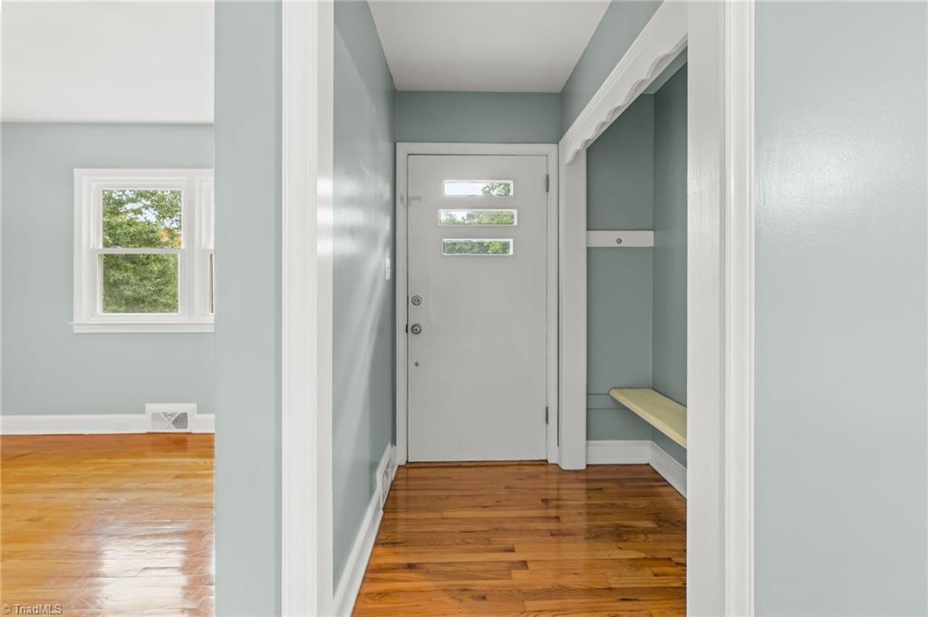 property viewer photo 6