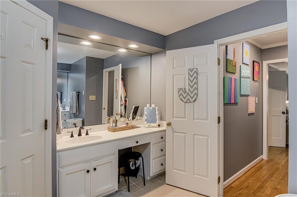 property viewer photo 20