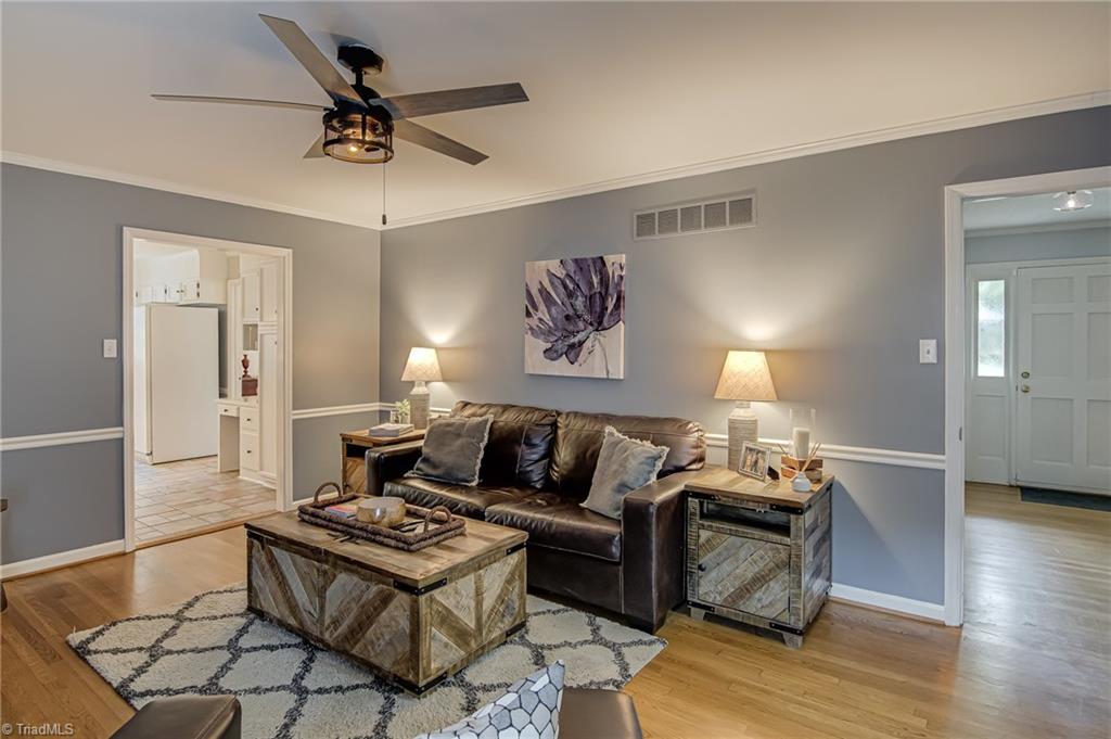 property viewer photo 6