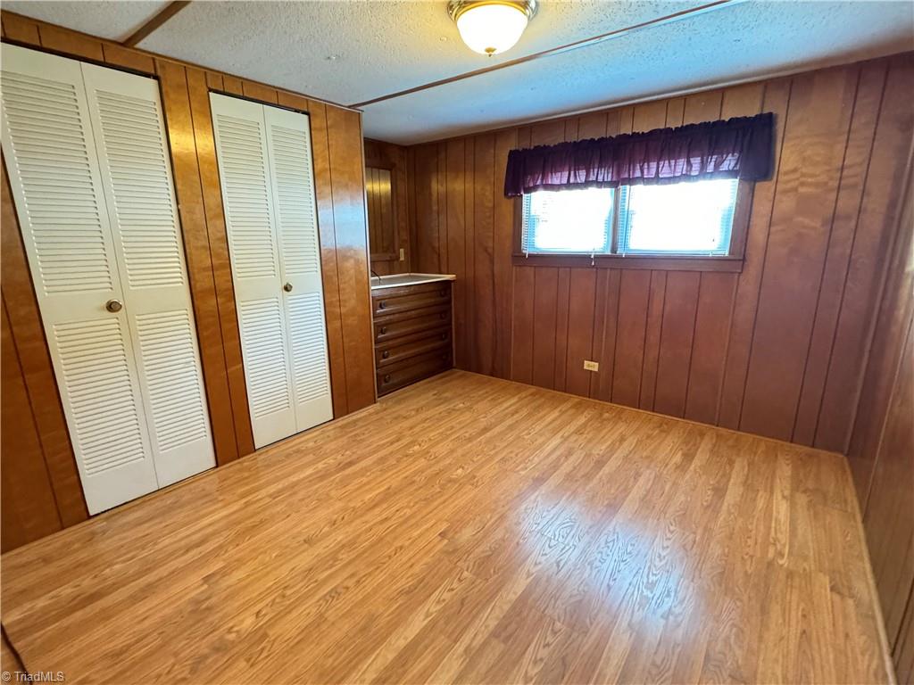 property viewer photo 8
