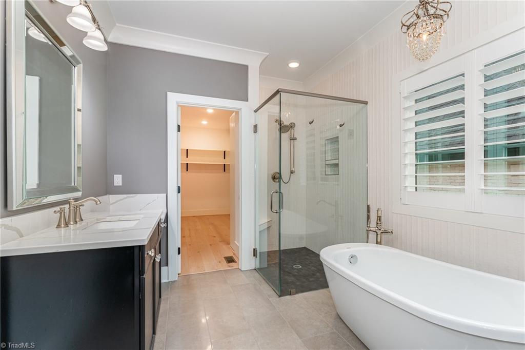 property viewer photo 15