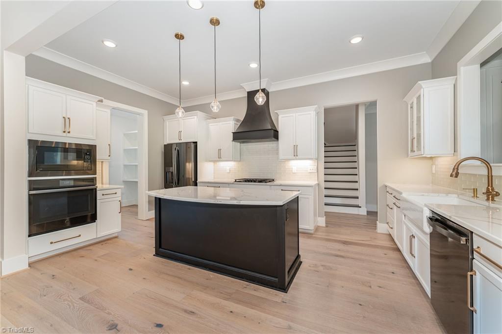 property viewer photo 6