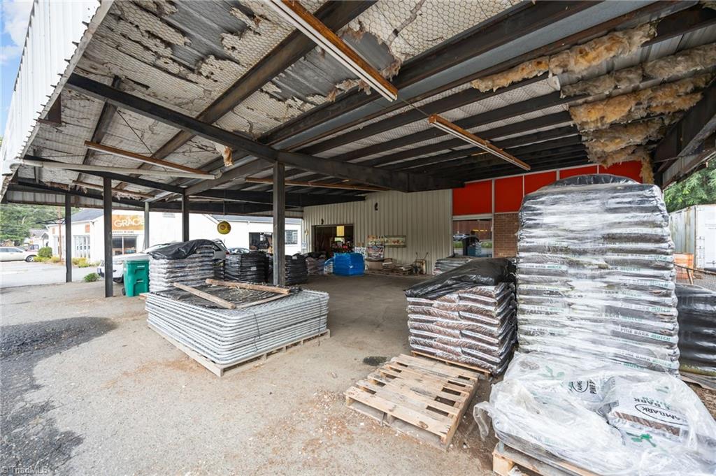 main property photo 47