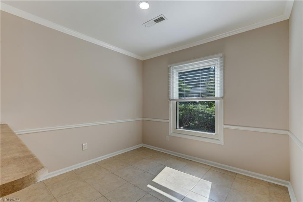 property viewer photo 10