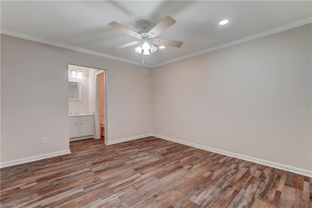 property viewer photo 18