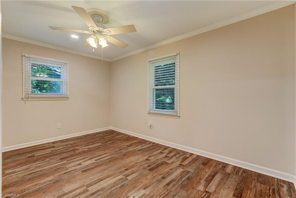 property viewer photo 25