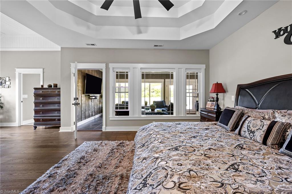 property viewer photo 11