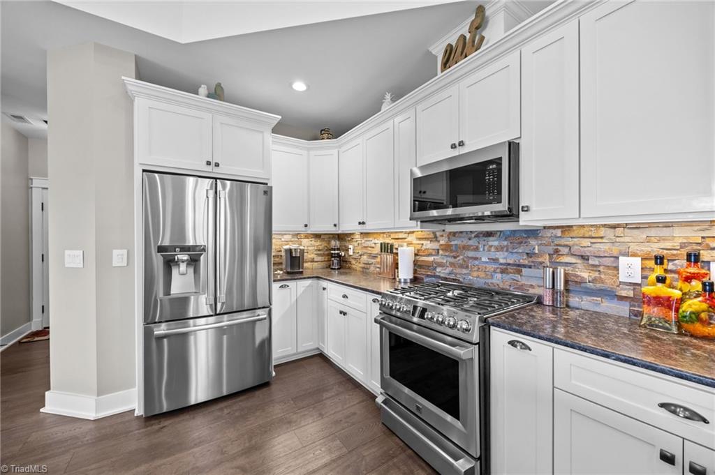 property viewer photo 20