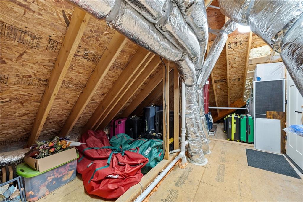 property viewer photo 35