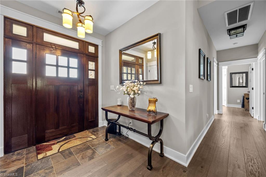 property viewer photo 4