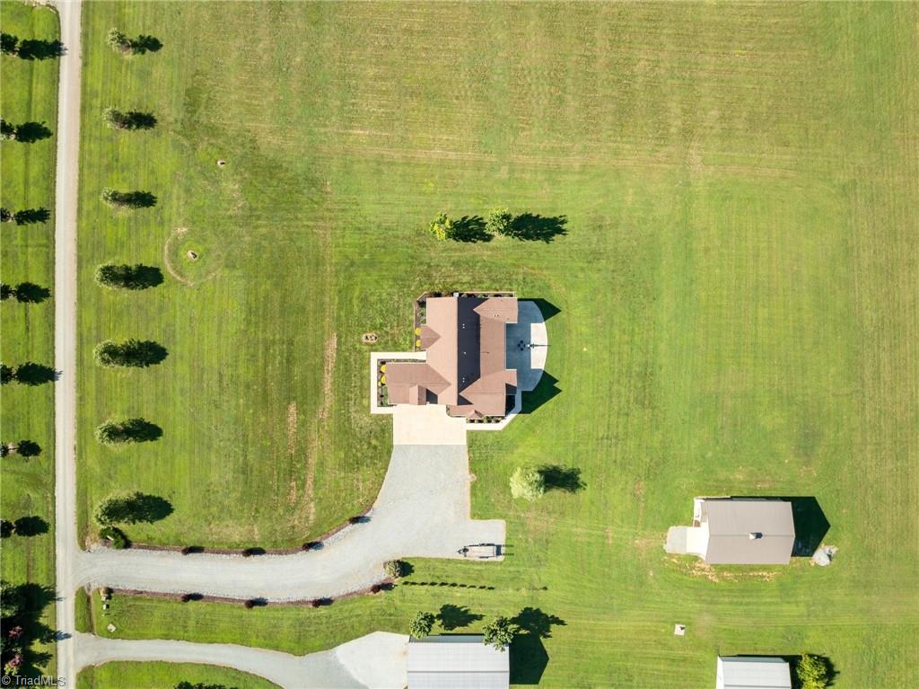 property viewer photo 45