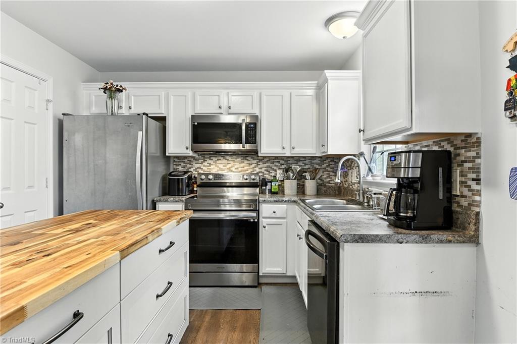 property viewer photo 18