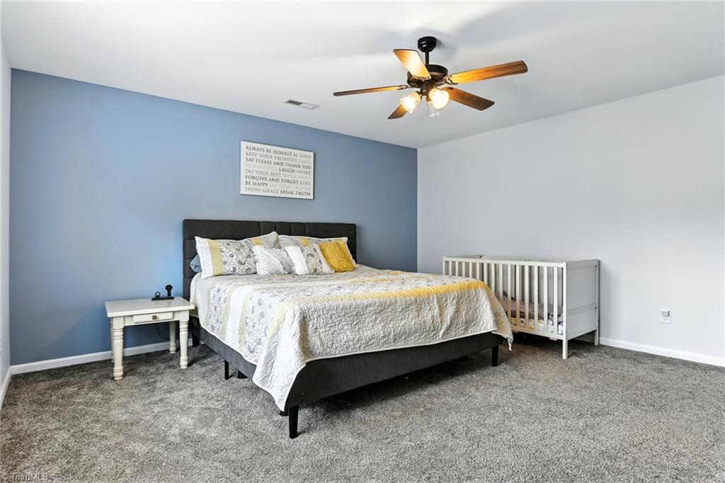 property viewer photo 25
