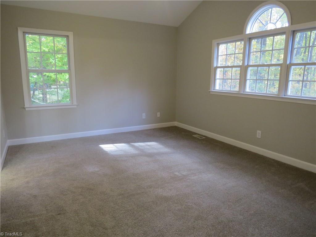 property viewer photo 2